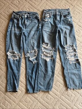 Lot of TWO American Eagle Outfitters Distressed Blue Jeans 00 short